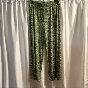 Kaileigh Olive and White Patterned Pants - Size L
